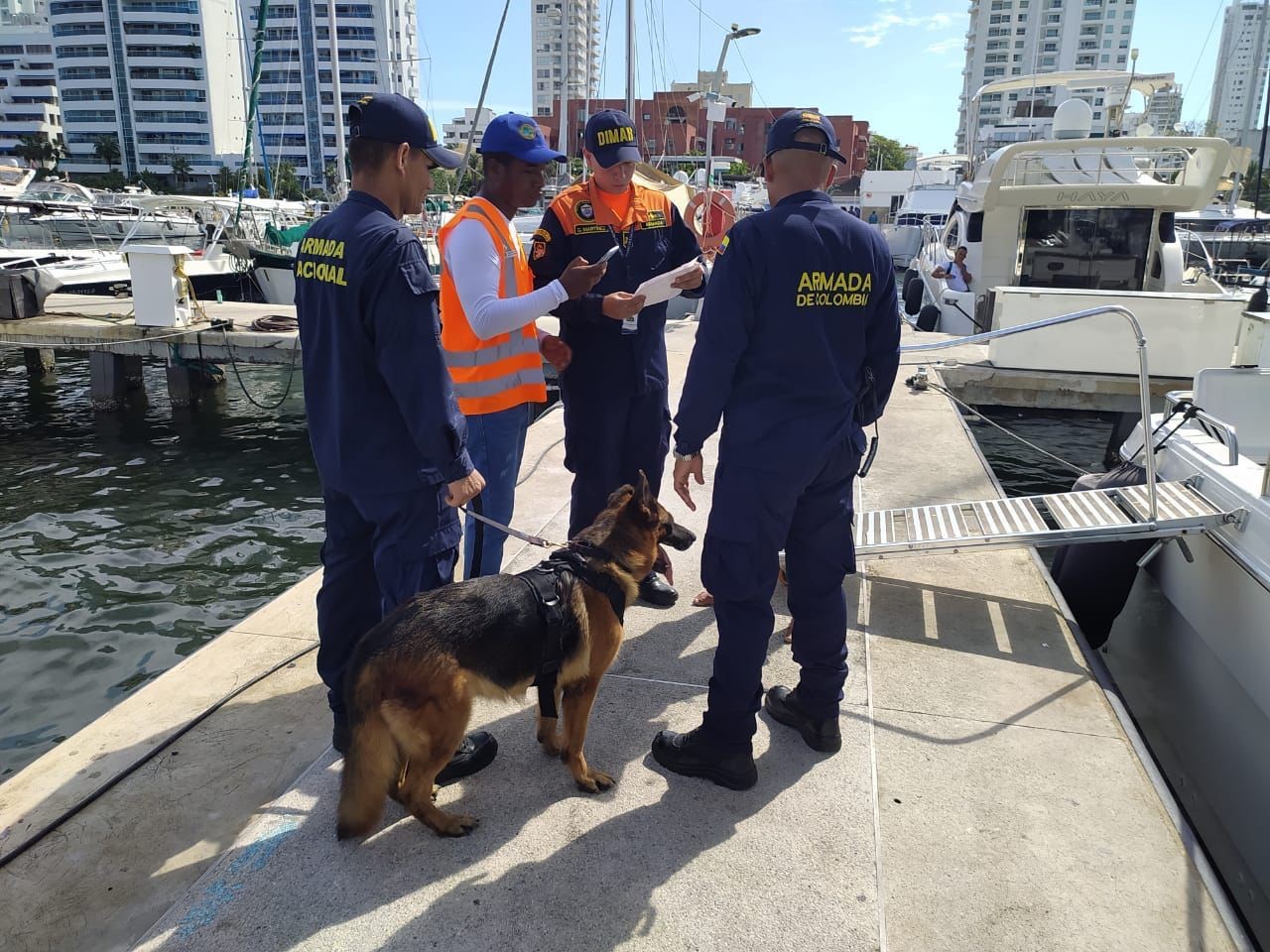 Temporada vacacional de mitad de año: 30 días en Cartagena con #SeguridadDimarEs Temporada vacacional de mitad de año: 30 días en Cartagena con #SeguridadDimarEs