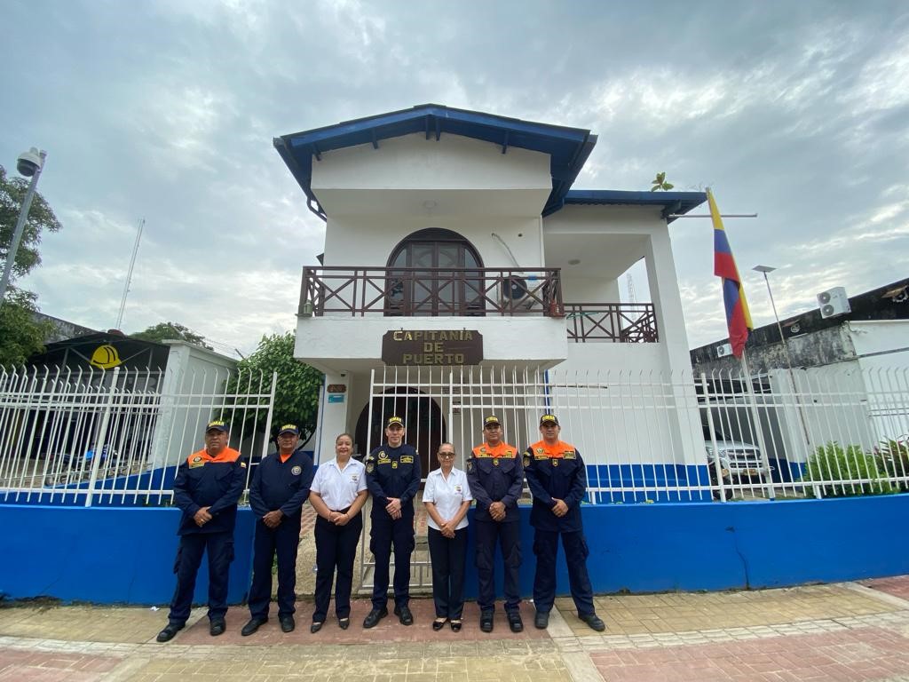 Capitanía de Puerto de Leticia celebra 67 años navegando por la seguridad en la triple frontera amazónica Capitanía de Puerto de Leticia celebra 67 años navegando por la seguridad en la triple frontera amazónica