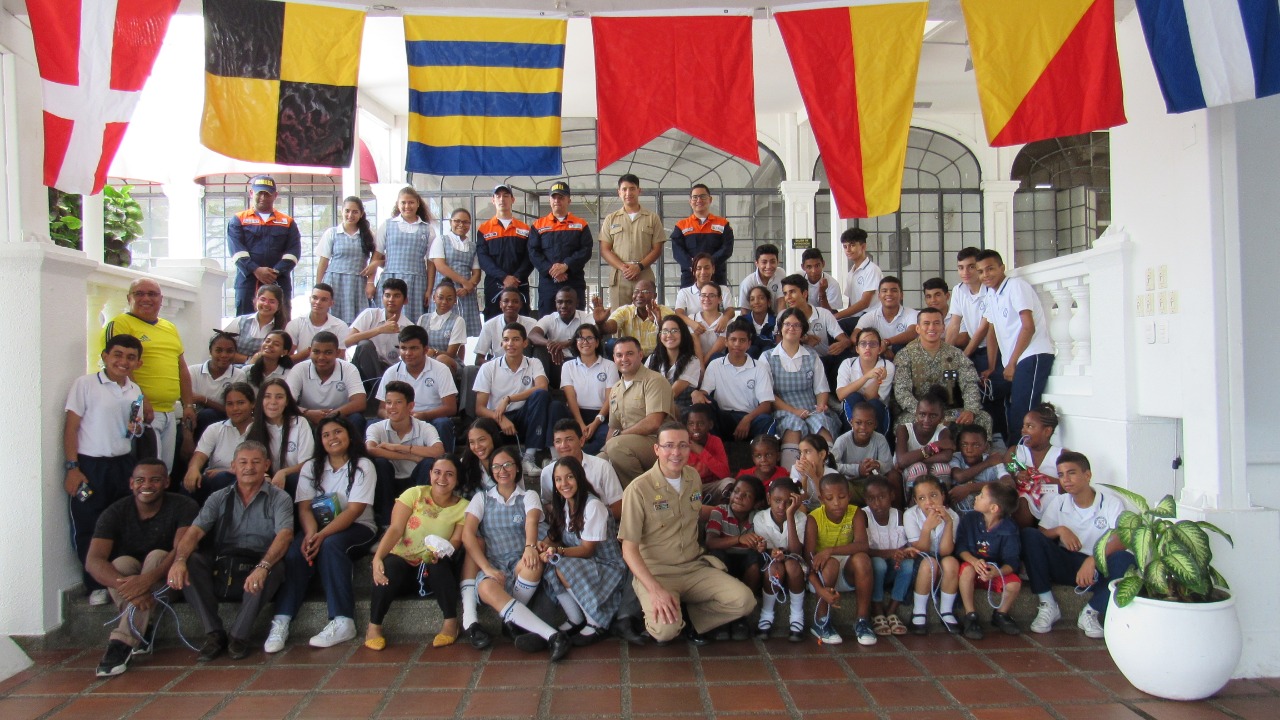 65 niños de Buenaventura participaron en el Taller Nudos y Poesía realizado por Dimar 65 niños de Buenaventura participaron en el Taller Nudos y Poesía realizado por Dimar