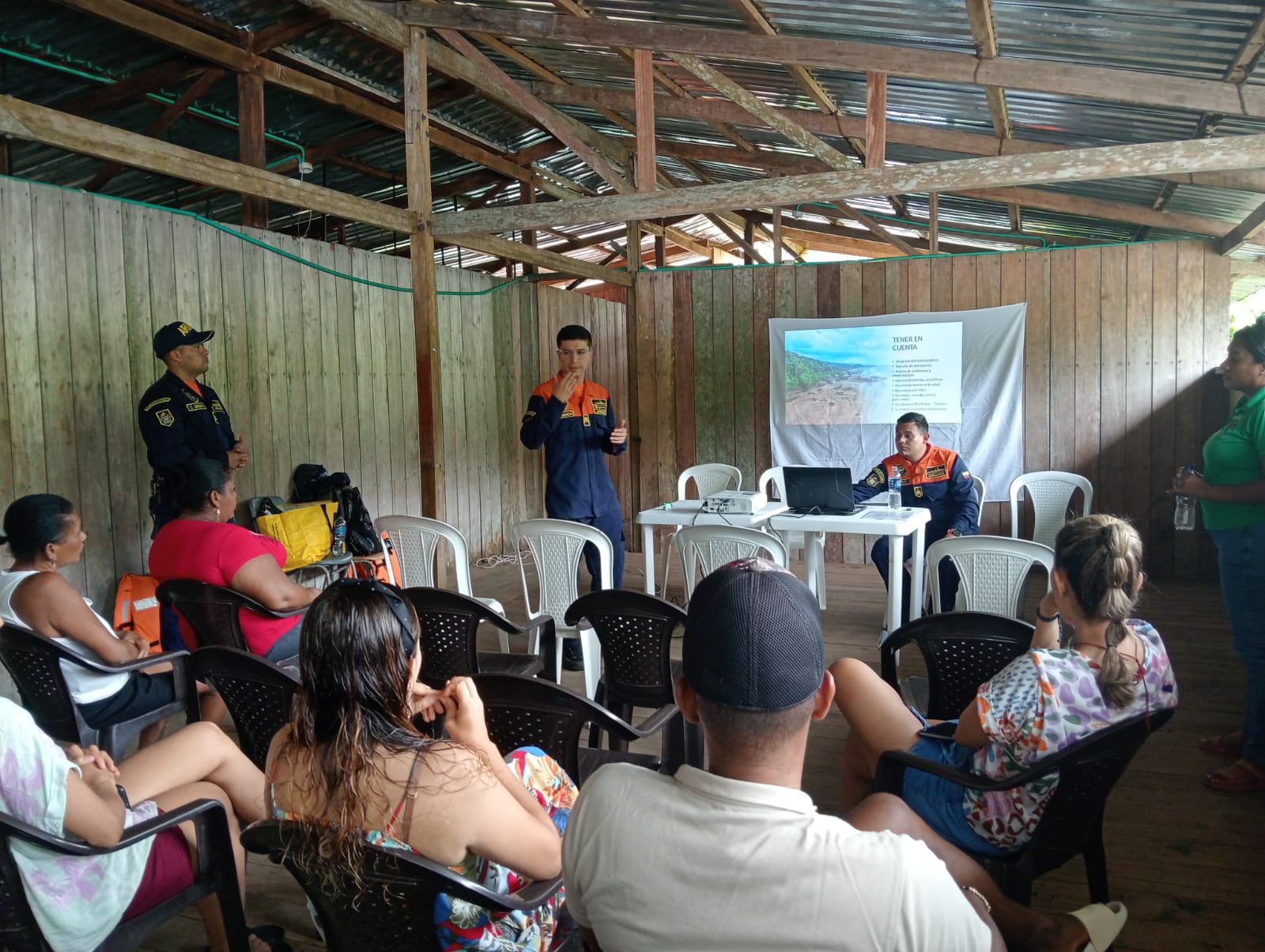 Capitanía de Puerto de Bahía Solano refuerza la seguridad y compromiso con el turismo seguro y sostenible en Semana Santa
