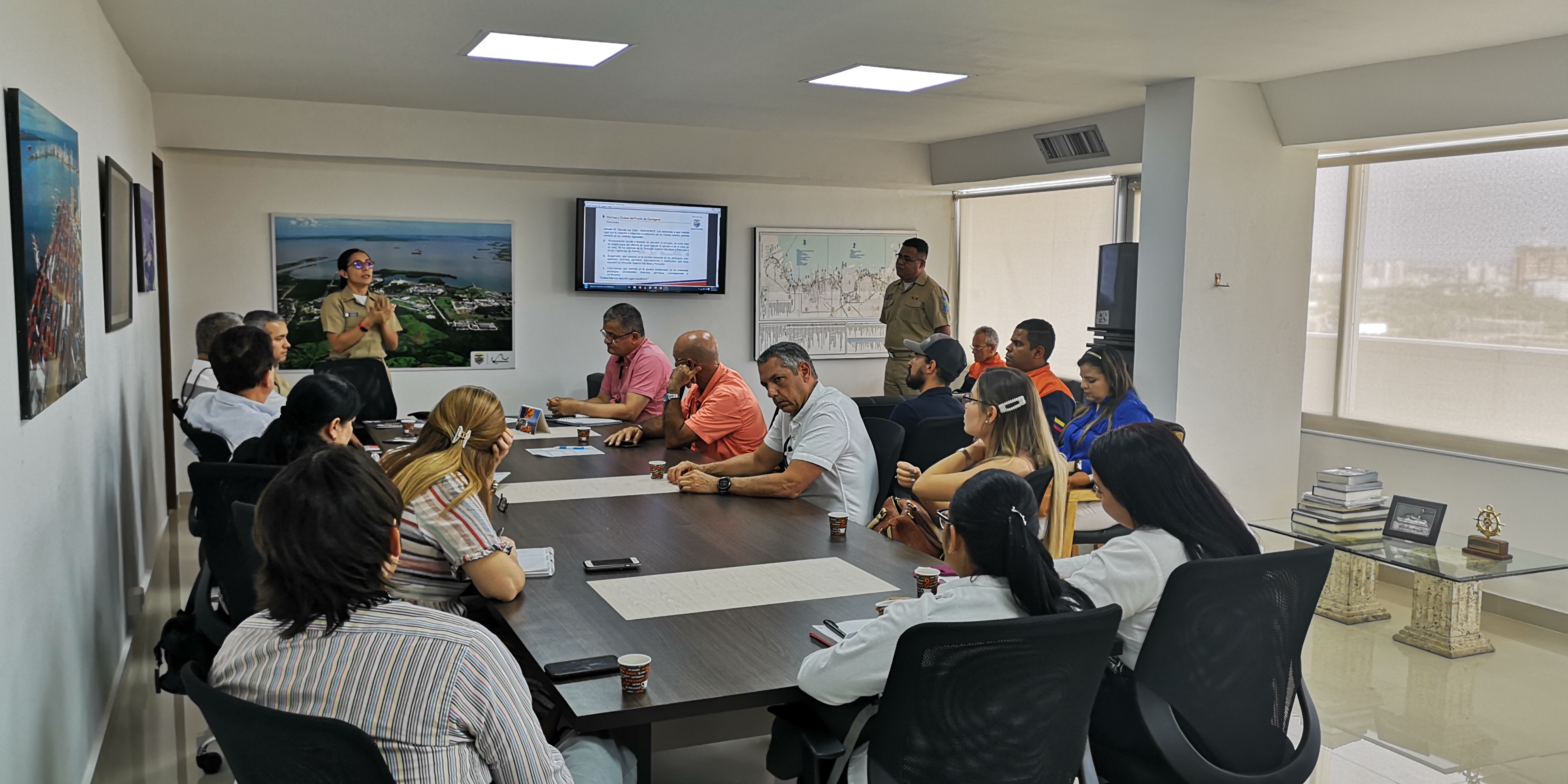 Capitanía de Puerto de Cartagena adelanta acciones de seguridad marítima previo a la temporada vacacional de semana santa. 