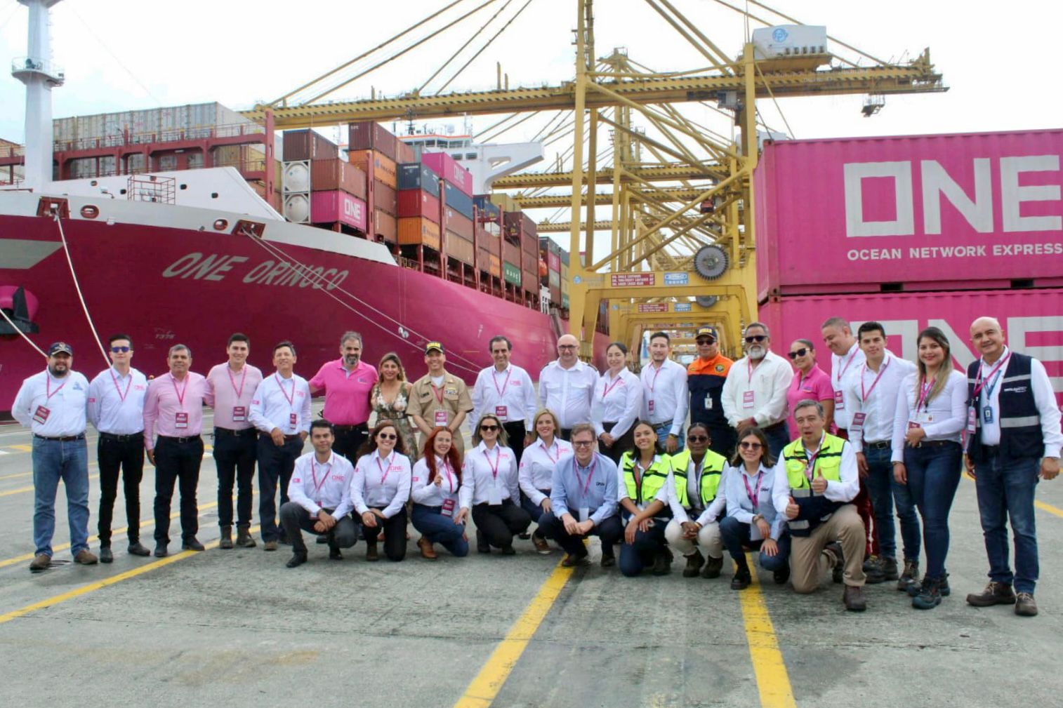 Buque “ONE Orinoco”, con su característico casco magenta, arribó por primera vez a Buenaventura: Dimar Buque “ONE Orinoco”, con su característico casco magenta, arribó por primera vez a Buenaventura: Dimar