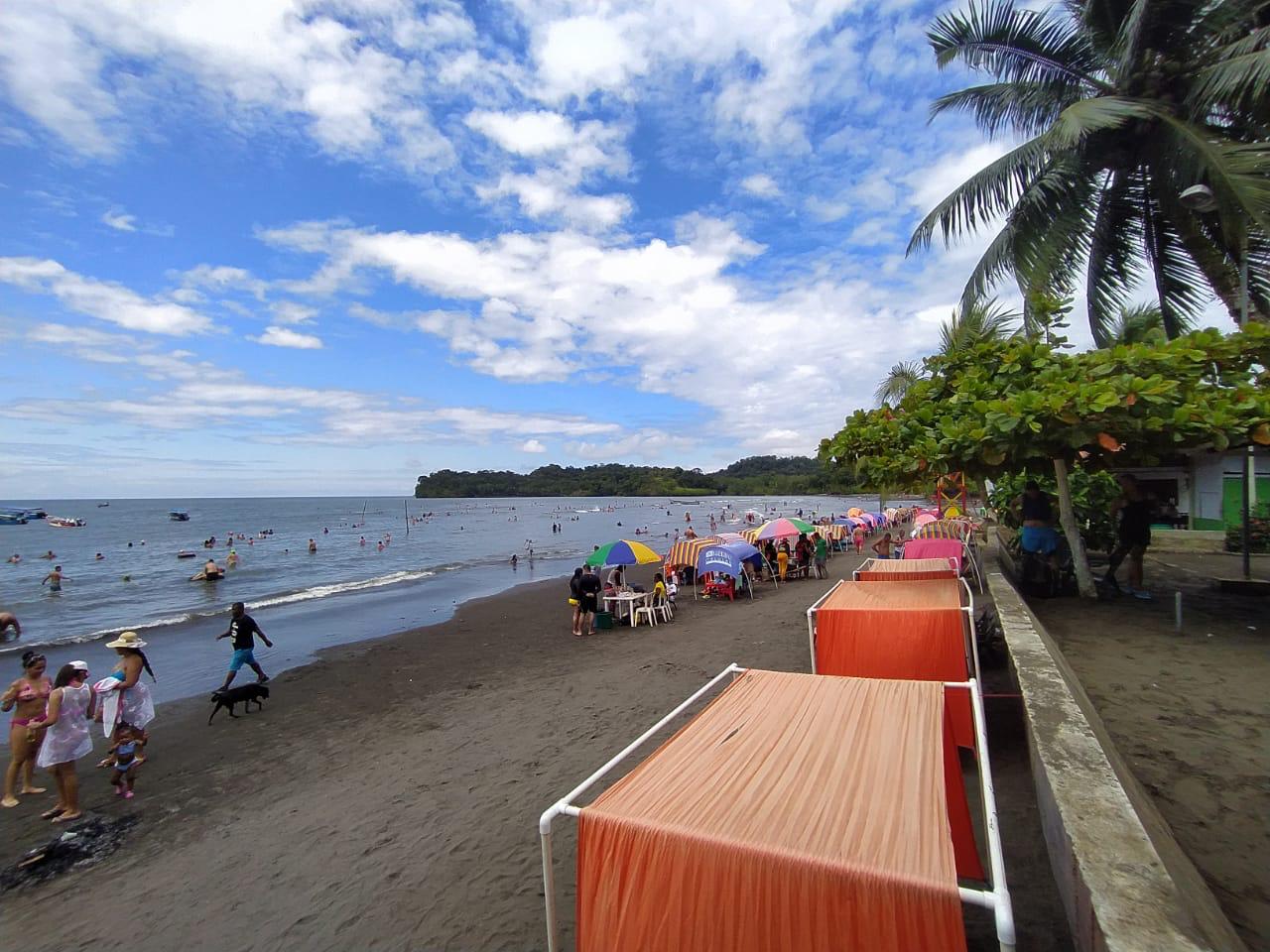 14.000 personas se han movilizado hacia las playas piloto de Buenaventura tras su reapertura 14.000 personas se han movilizado hacia las playas piloto de Buenaventura tras su reapertura