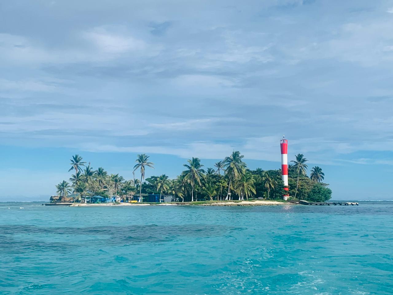 DIMAR renueva ayudas a la navegación en San Andrés y Providencia