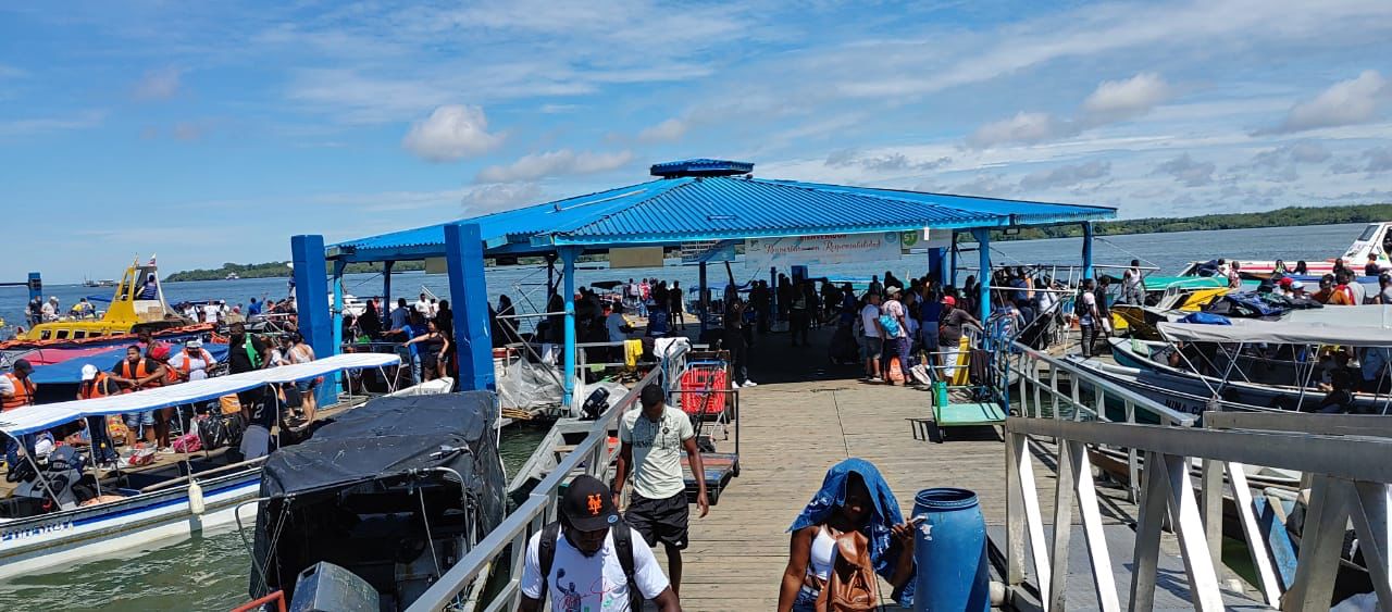 El avistamiento de ballenas atrae el turismo en el Pacífico colombiano: Dimar El avistamiento de ballenas atrae el turismo en el Pacífico colombiano: Dimar