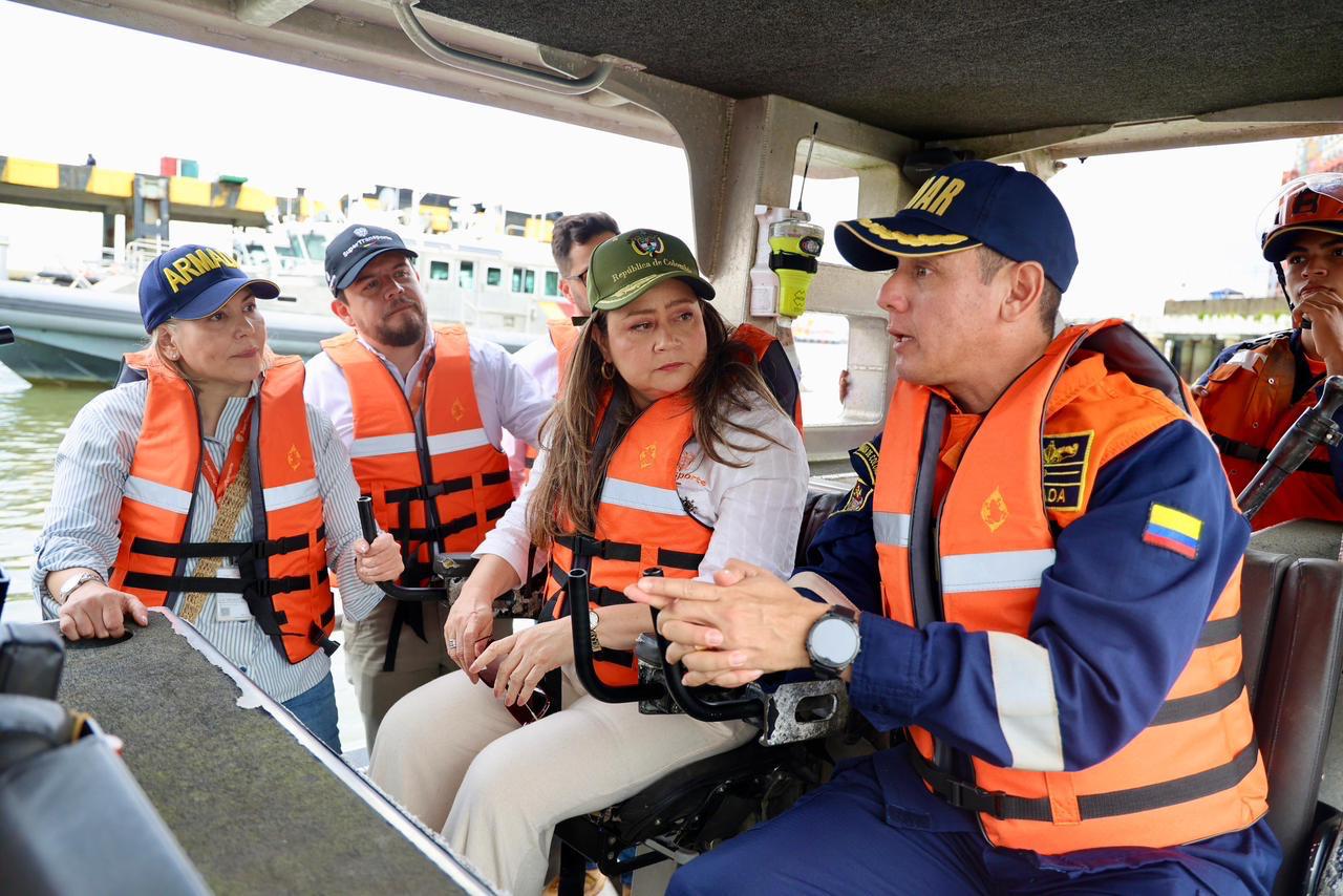 DIMAR acompañó mesas interinstitucionales sobre la operación portuaria en Buenaventura