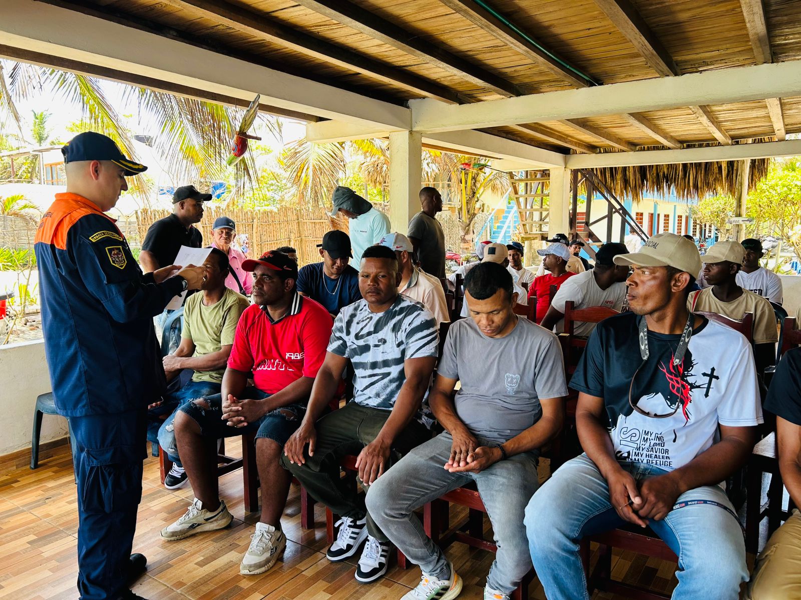 DIMAR certifica 47 motoristas costaneros en Córdoba