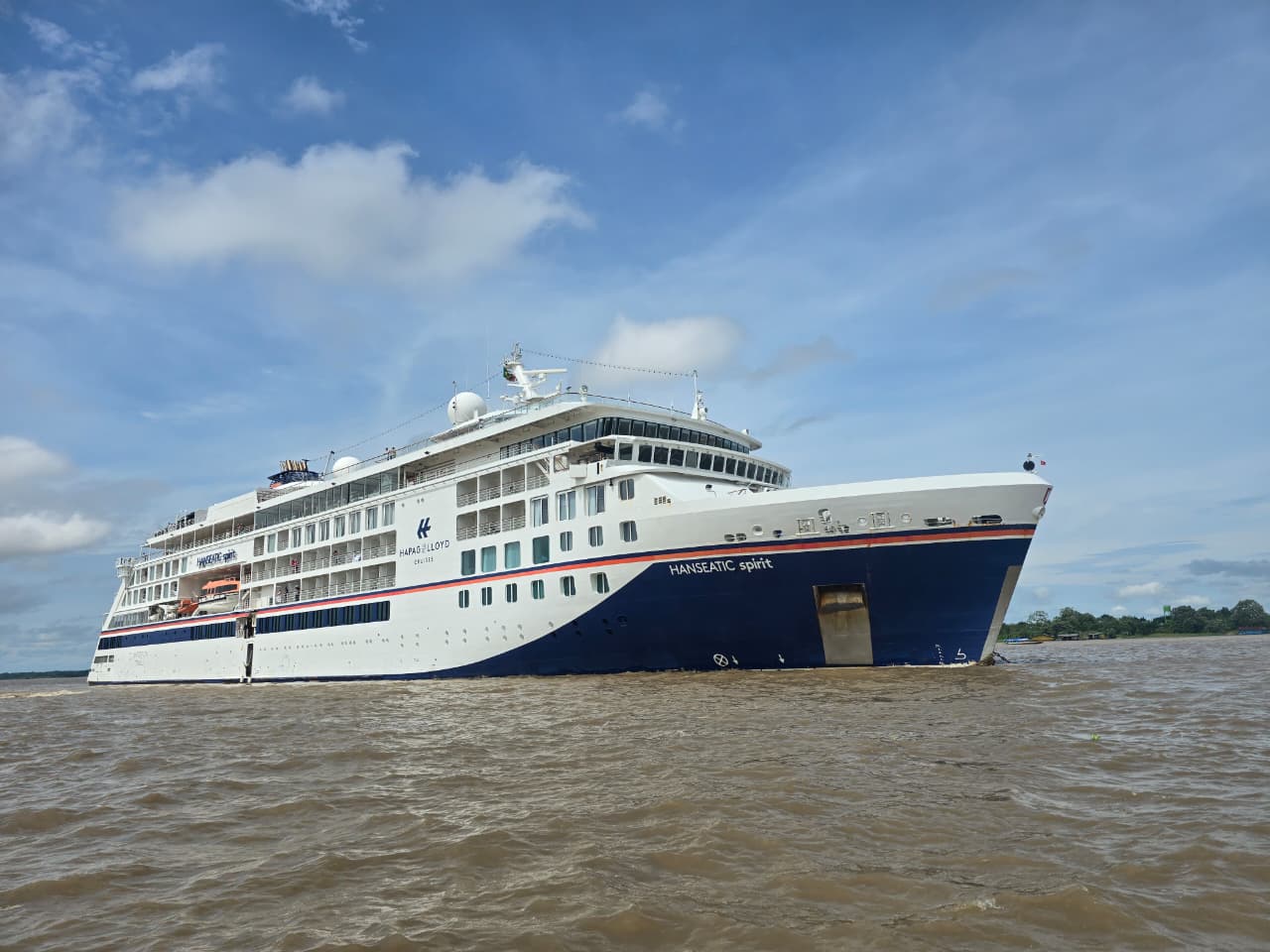 DIMAR garantiza condiciones de seguridad para la llegada del crucero internacional Hanseatic Spirit a Leticia