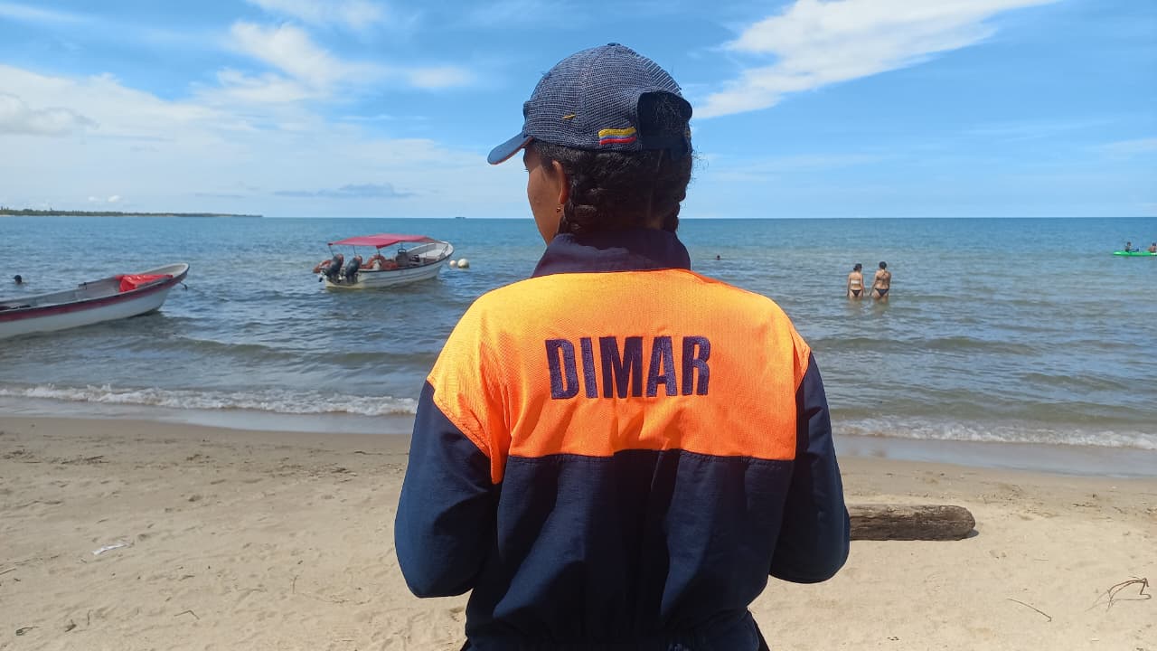 DIMAR refuerza controles marítimos durante la temporada turística de fin de año en Tolú y Coveñas 