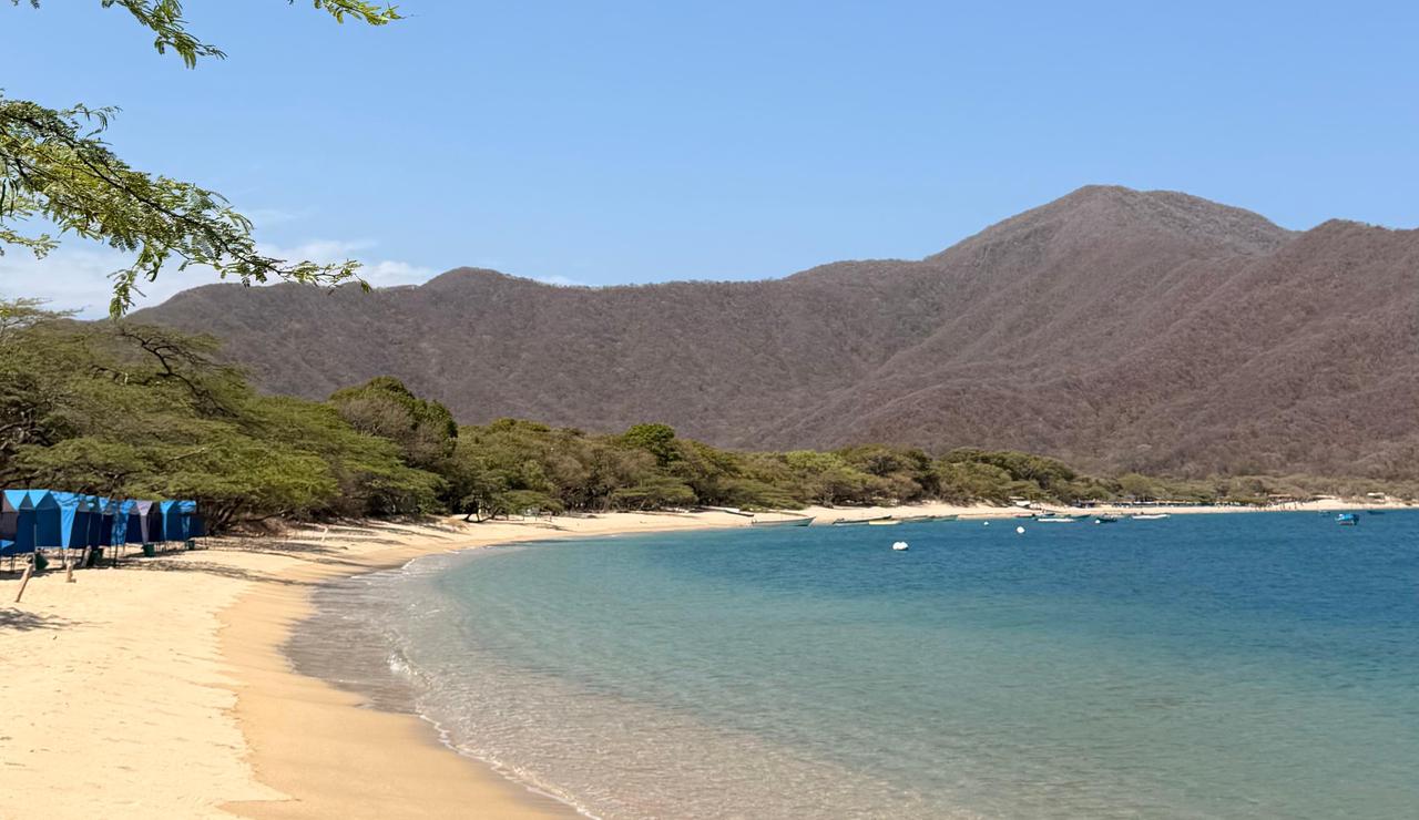 DIMAR y Parques Nacionales fortalecen acciones de seguridad y control en las rutas marítimas hacia el Parque Tayrona