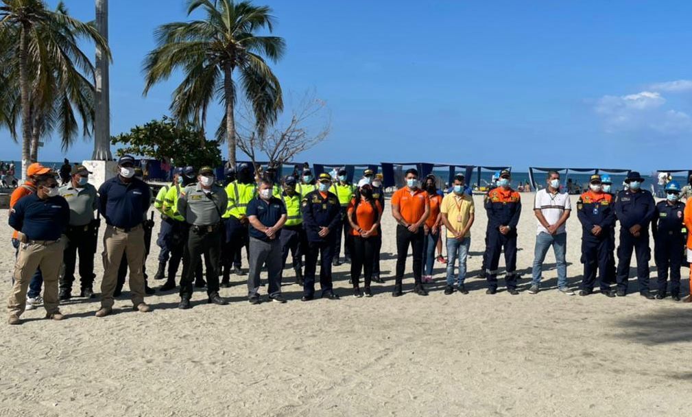 Dimar garantiza la seguridad integral marítima en las playas de Santa Marta en el desarrollo de la temporada vacacional Dimar garantiza la seguridad integral marítima en las playas de Santa Marta en el desarrollo de la temporada vacacional