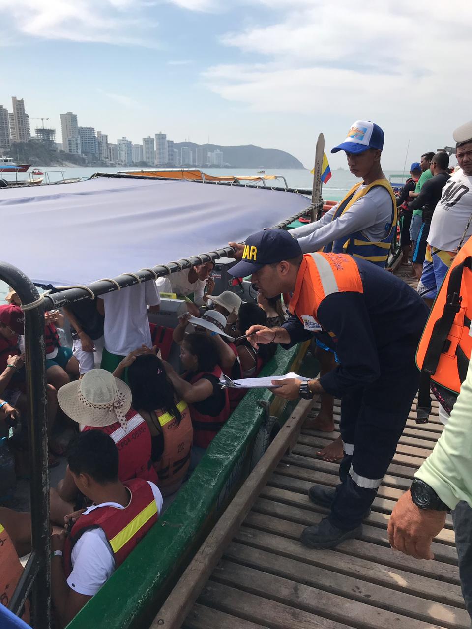 Dimar ratifica su compromiso con la seguridad marítima en temporada vacacional de fin de año Dimar ratifica su compromiso con la seguridad marítima en temporada vacacional de fin de año