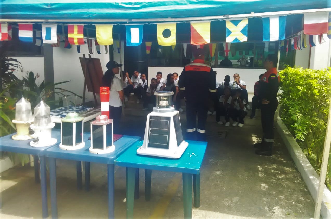 Dimar realizó taller “Todos somos gente de mar” con niños de Buenaventura Dimar realizó taller “Todos somos gente de mar” con niños de Buenaventura