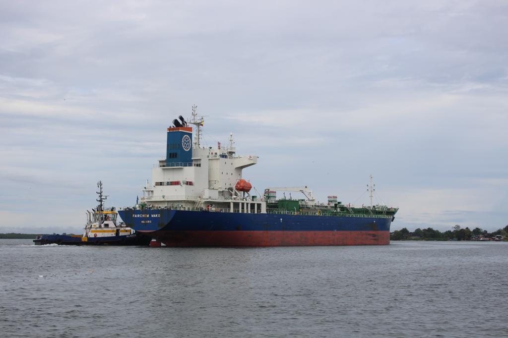 Dimar recibió a la embarcación con mayores dimensiones que ha ingresado al puerto de Tumaco