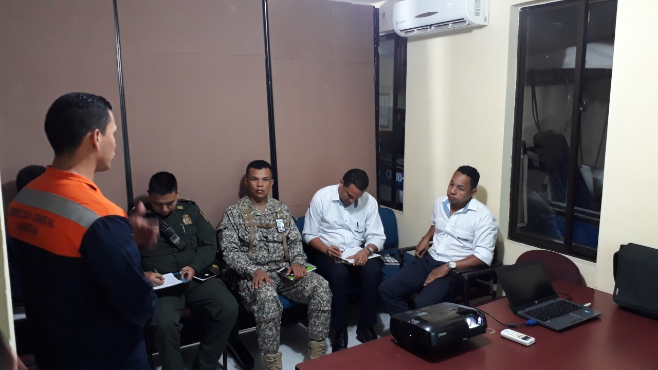 Dimar socializó campaña de Seguridad Integral Marítima, Fluvial y Portuaria en Bahía Solano Dimar socializó campaña de Seguridad Integral Marítima, Fluvial y Portuaria en Bahía Solano