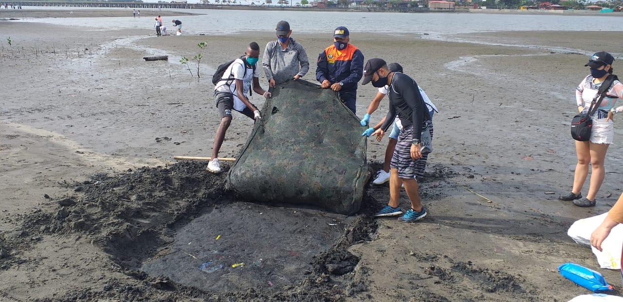 Dimar y Dirección de Turismo Distrital limpian playas el Morro y el Bajito de Tumaco Dimar y Dirección de Turismo Distrital limpian playas el Morro y el Bajito de Tumaco