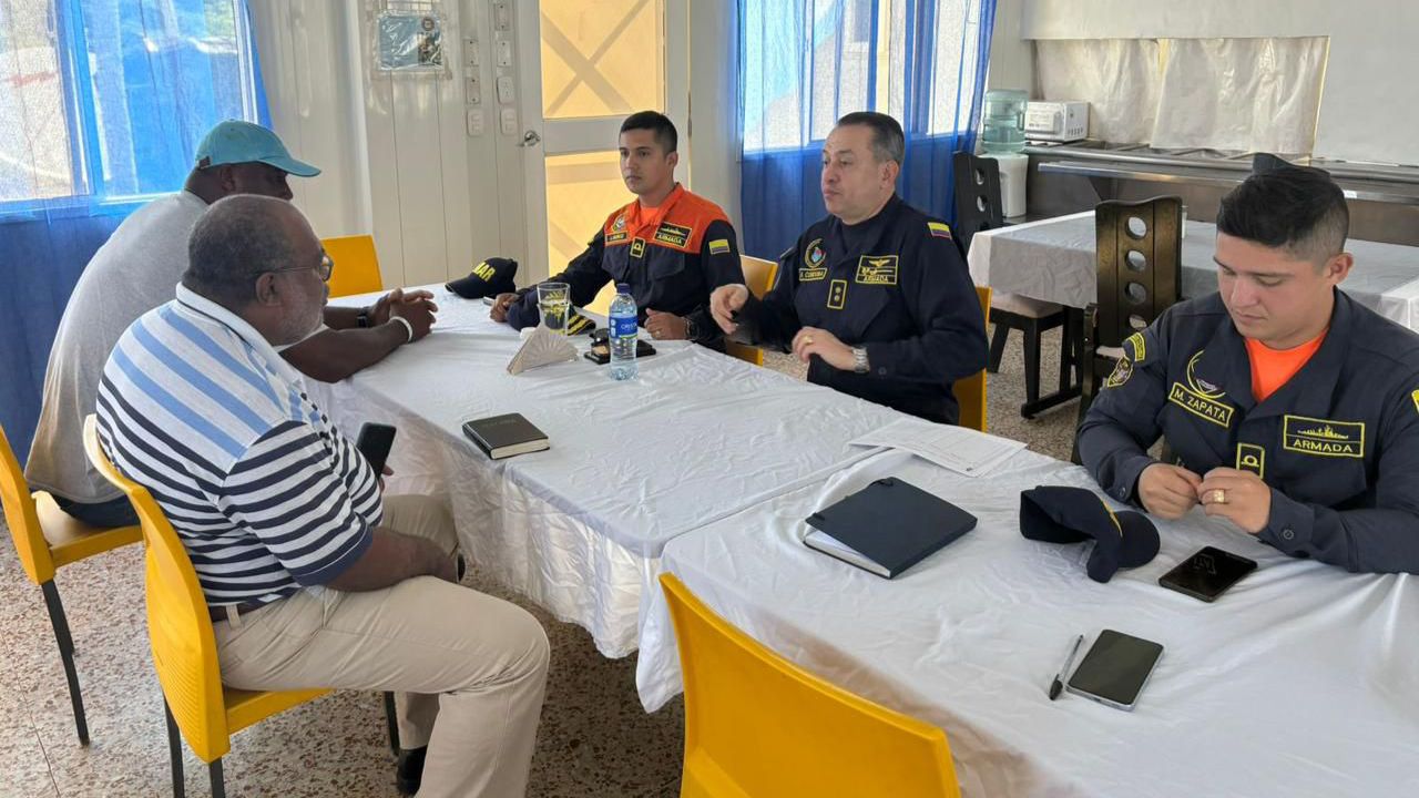 En la zona insular, la Armada y Dimar refuerzan socialización de medidas de seguridad al gremio pesquero