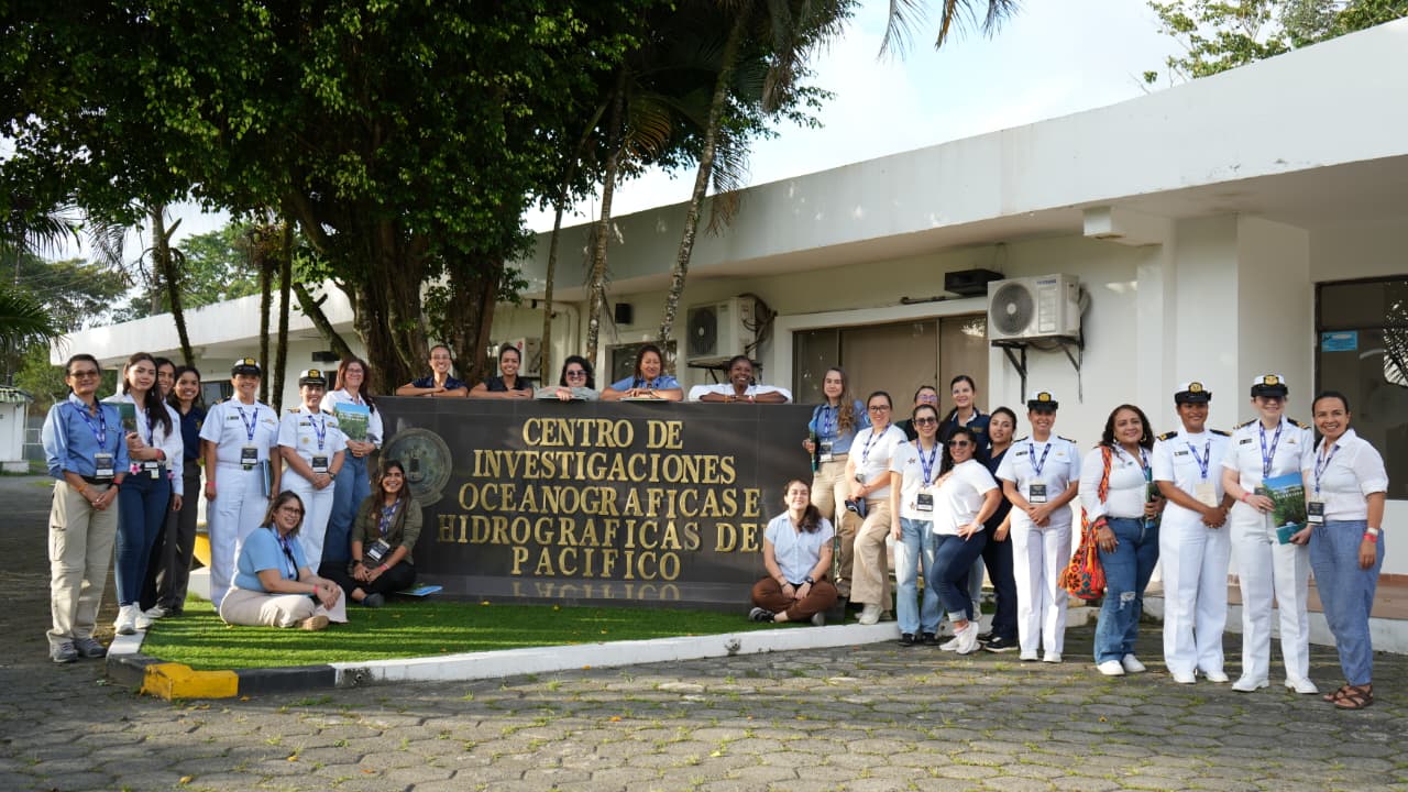 Mujeres Dimar Liderazgo en conservación marina durante encuentro en Tumaco Mujeres Dimar Liderazgo en conservación marina durante encuentro en Tumaco