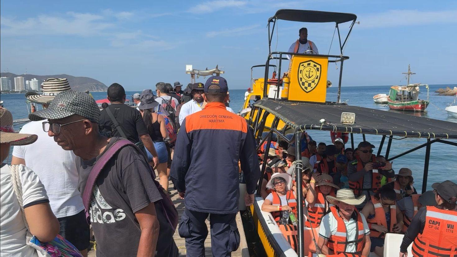 Por la temporada de vacaciones en fin de año en Santa Marta, Dimar activa dispositivo de seguridad marítima y emite recomendaciones.