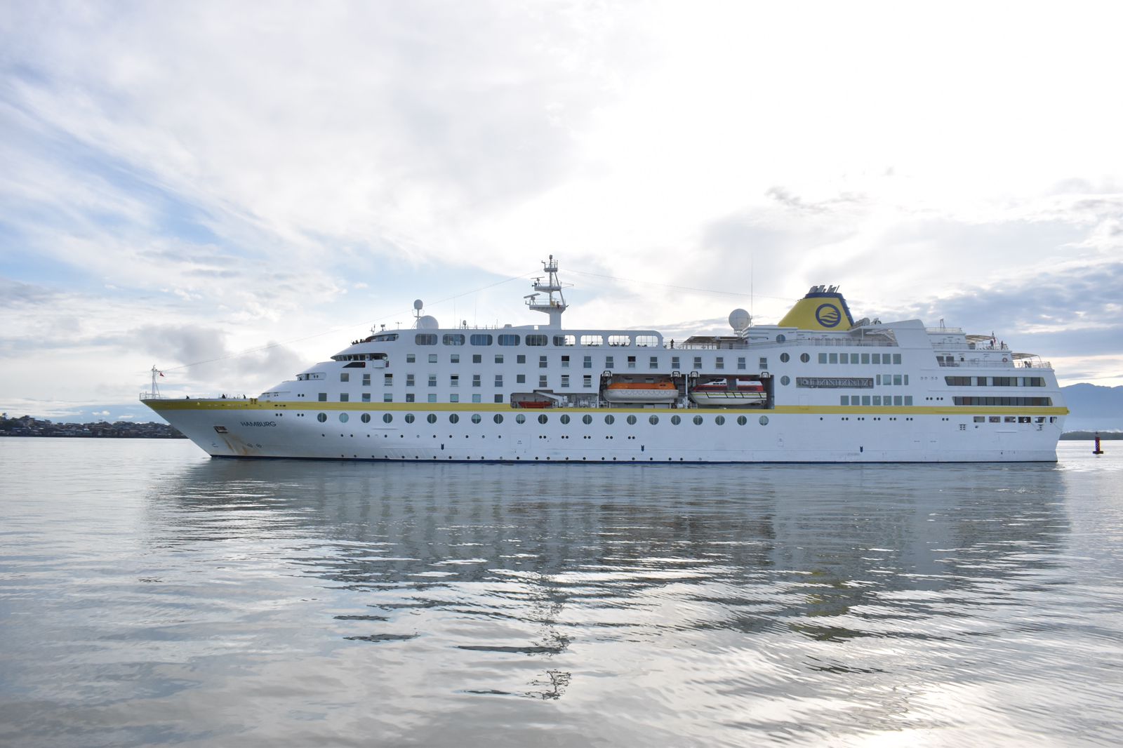 Al puerto de Buenaventura arribó crucero de turismo internacional Al puerto de Buenaventura arribó crucero de turismo internacional