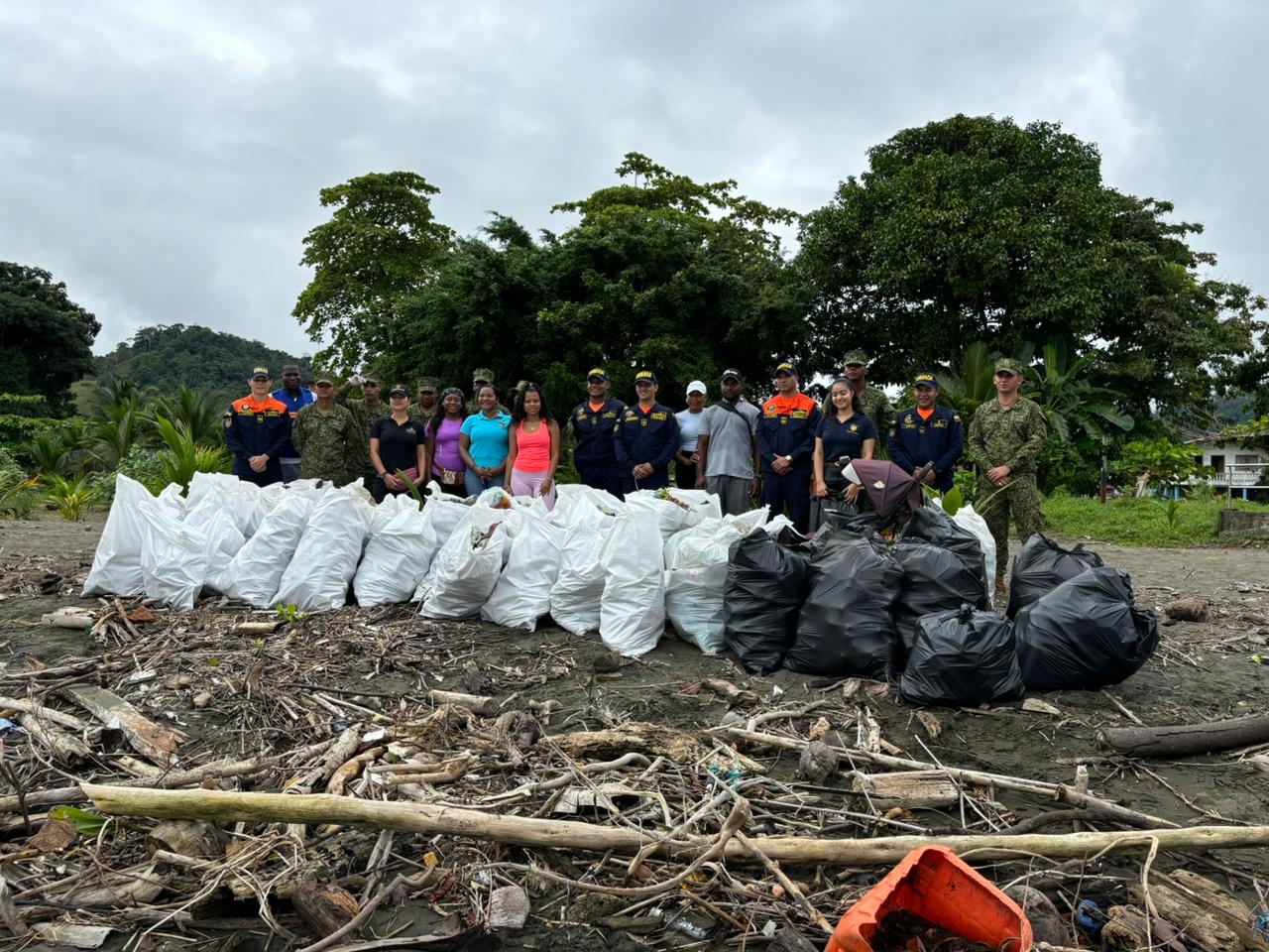 Dimar recicló más de 5 toneladas de residuos sólidos en las playas del país Dimar recicló más de 5 toneladas de residuos sólidos en las playas del país