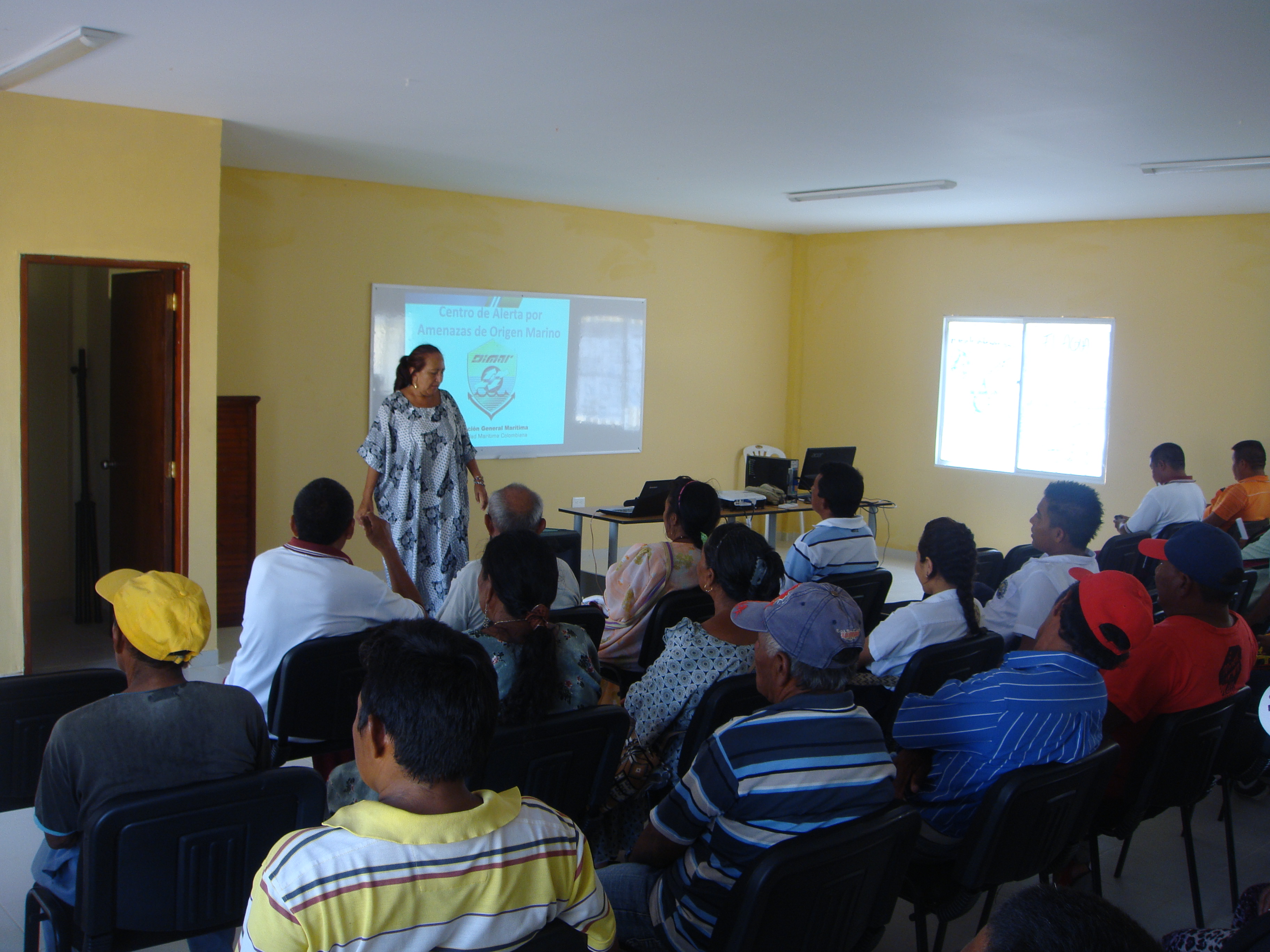 Capacitación de respuesta ante Tsunami a la población de Puerto Estrella, Alta Guajira Capacitación de respuesta ante Tsunami a la población de Puerto Estrella, Alta Guajira