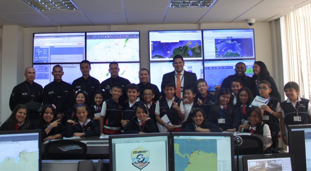 Niños del colegio Gimnasio Superior Nuevos Andes, visitando las instalaciones del Centro Nacional de Alerta por Tsunami (CNAT) Niños del colegio Gimnasio Superior Nuevos Andes, visitando las instalaciones del Centro Nacional de Alerta por Tsunami (CNAT)