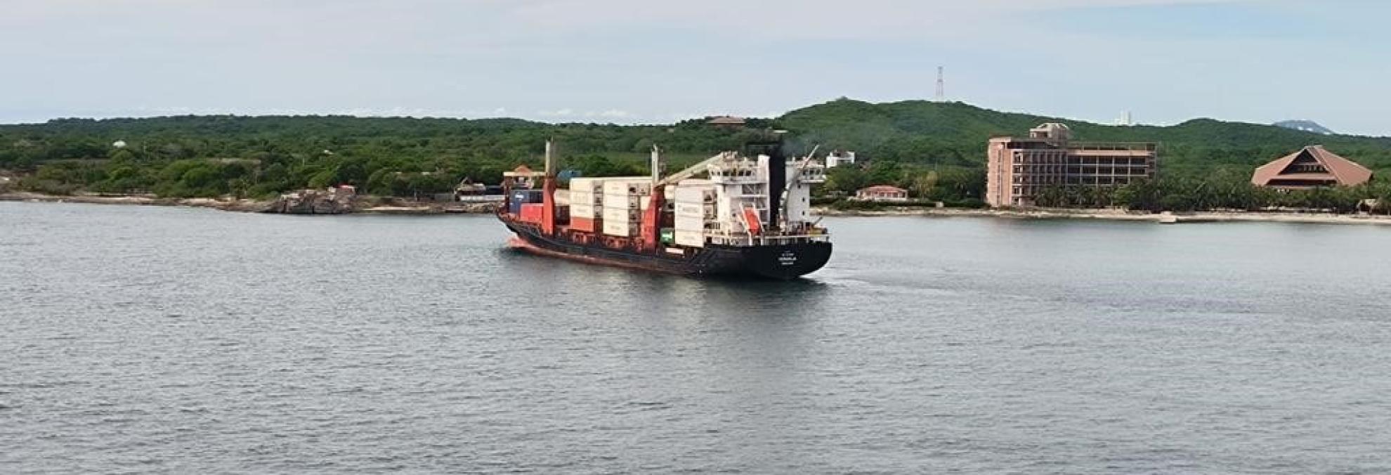 Coordinaciones de la Autoridad Marítima Colombiana permitieron desencallamiento de buque en Cartagena