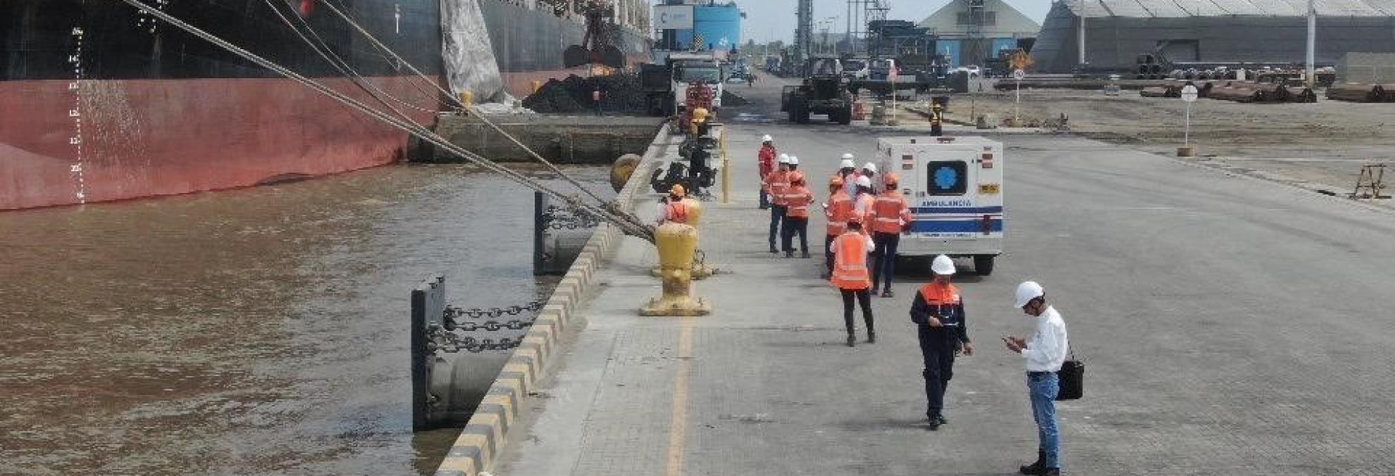 Con éxito culminó simulacro sobre reacción a una emergencia por contaminación en la zona portuaria de Barranquilla: Dimar