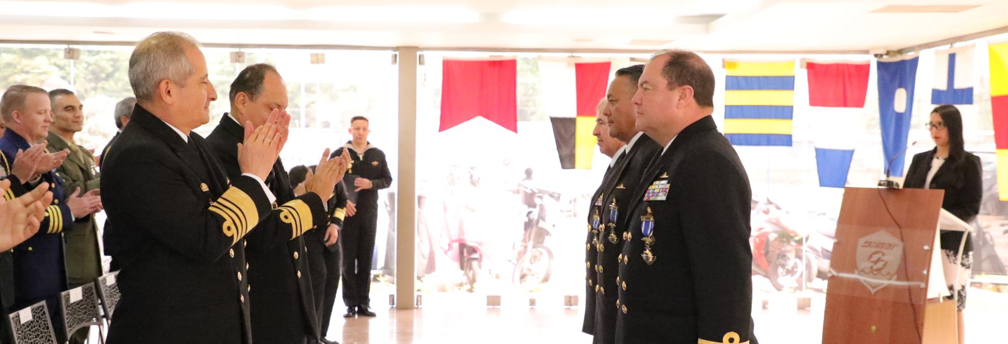 Reconocimiento por aportes al desarrollo marítimo del país