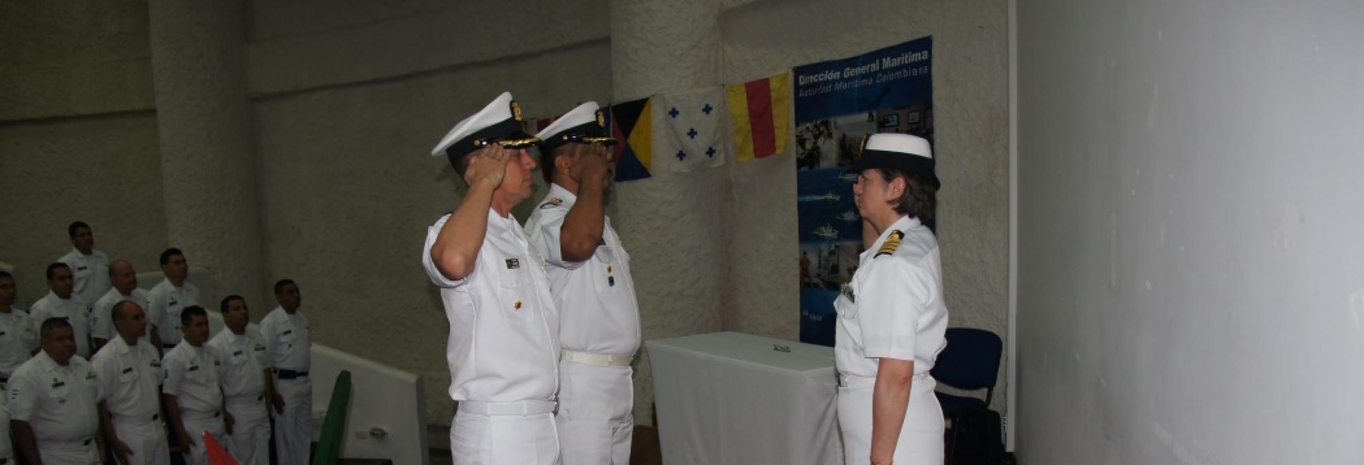 <i>Ceremonia militar presidida por la Señora Capitán de Navío Nesmes Rocío Laverde, Asesora de Dimar. </i>