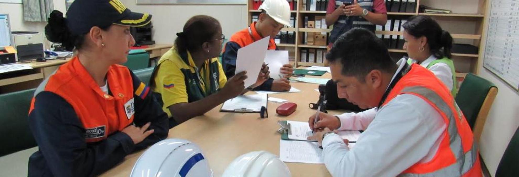 Autoridad marítima mantiene controles a buques que ingresan al Puerto de Buenaventura
