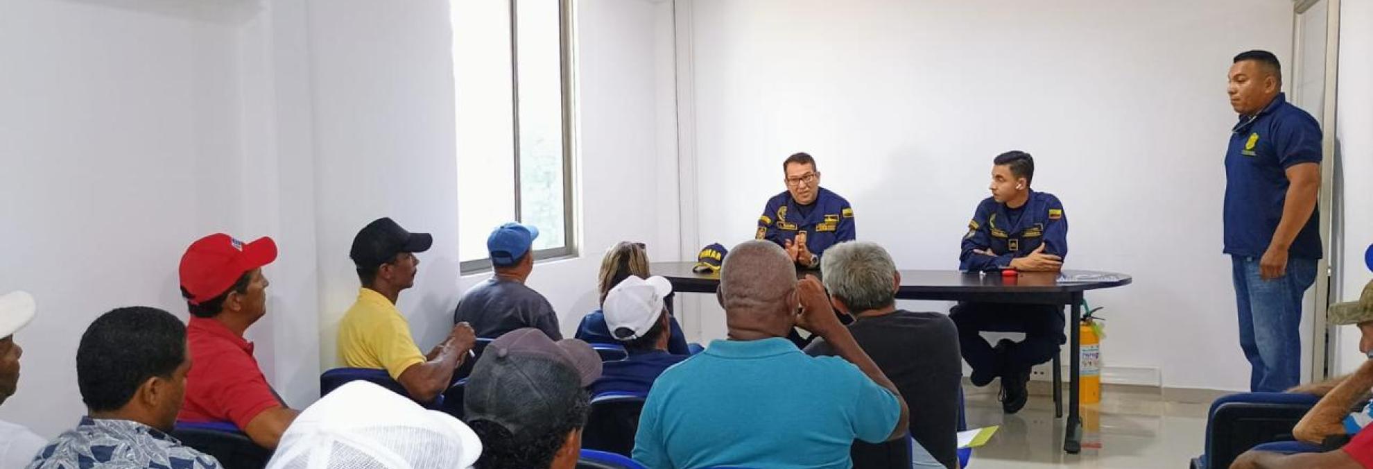 Pescadores artesanales del Golfo de Morrosquillo mejoran habilidades con la Dimar y el Sena