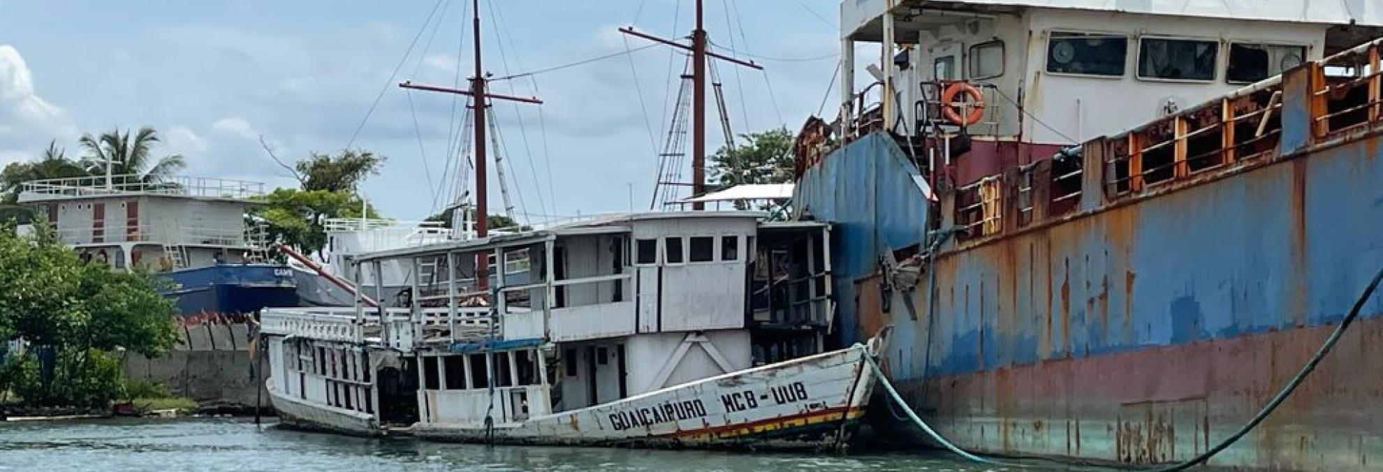 Dimar oficializa estado de abandono de naves en la bahía de Cartagena