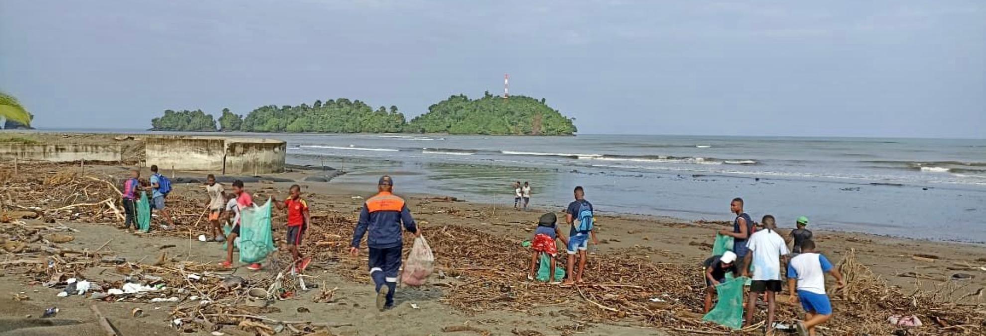 Dirección General Marítima adelanta limpieza en playa del Pacífico chocoano