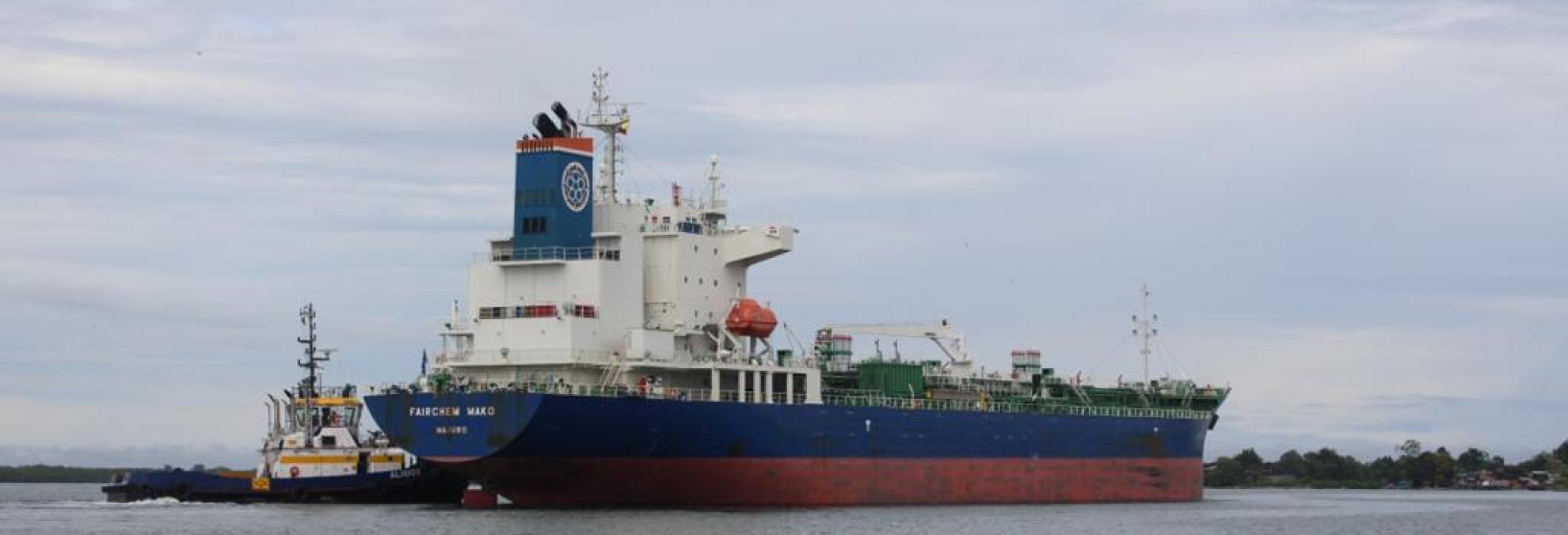 Dimar recibió a la embarcación con mayores dimensiones que ha ingresado al puerto de Tumaco