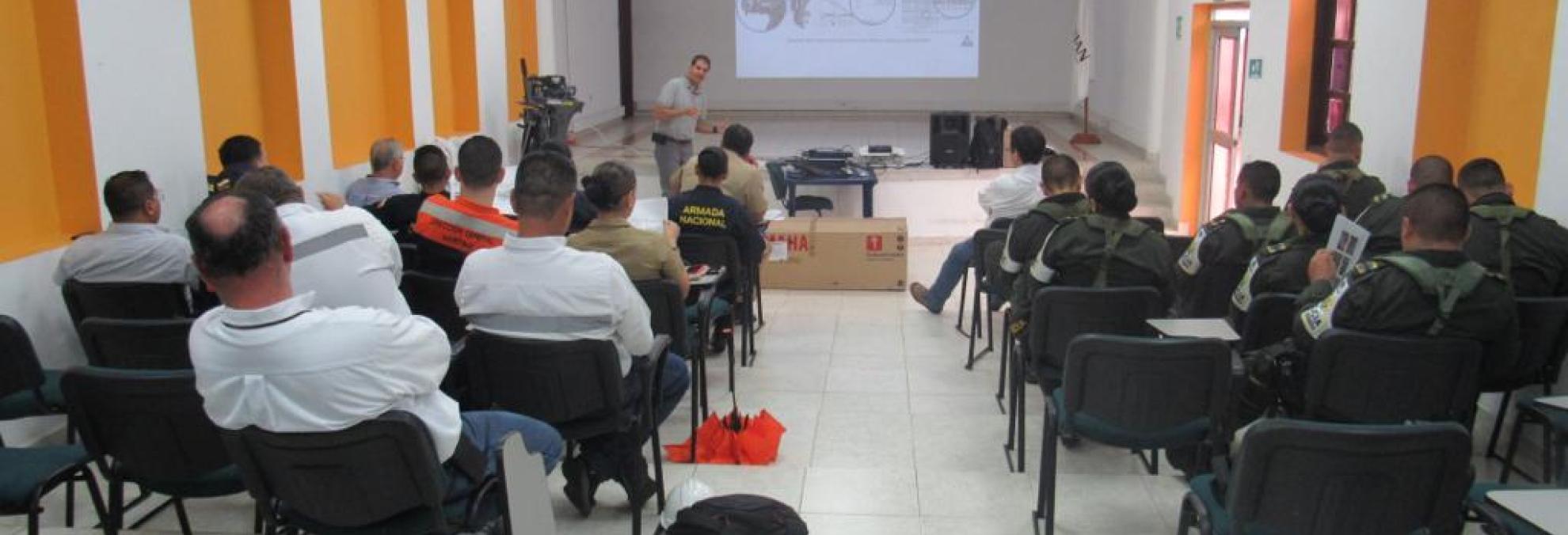 Dimar se reúne con fabricantes de motores fuera de borda