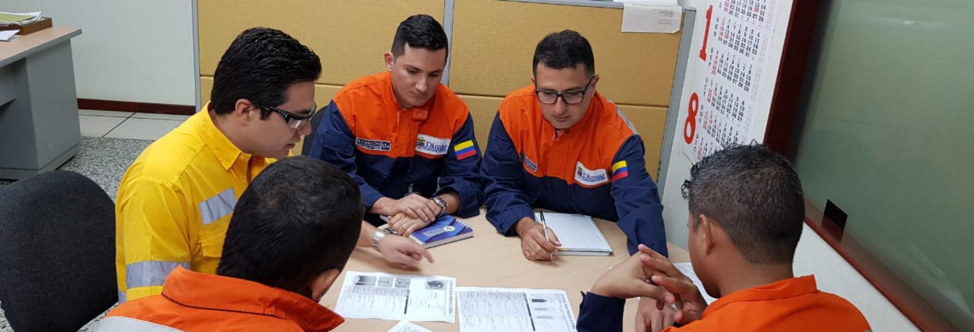 Dimar visita instalaciones portuarias en La Guajira