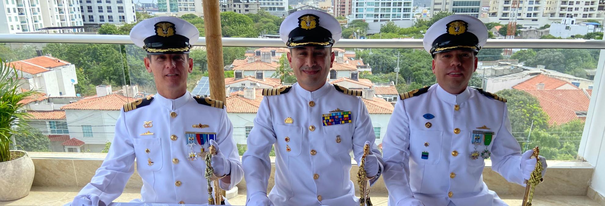 El Capitán de Fragata Julio César Monroy Silvera asume como nuevo Capitán de Puerto de Santa Marta