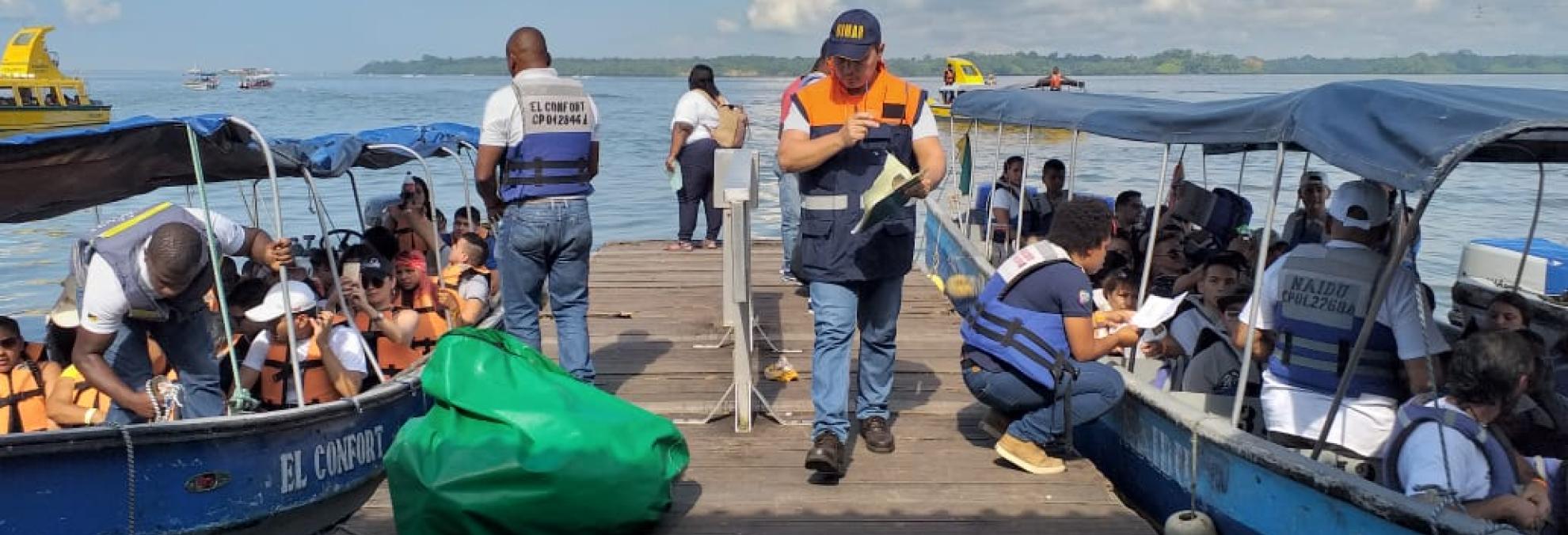 Más de 10.000 personas se transportaron por vía marítima en el Puente Festivo de Temporada de Avistamiento de Ballenas