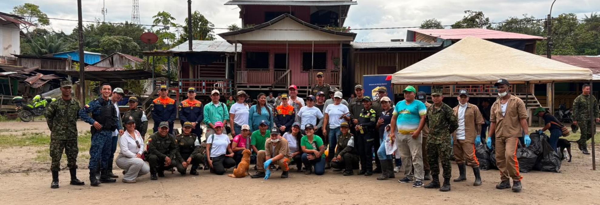 Más de dos toneladas de residuos fueron retiradas durante jornada binacional en la Amazonía