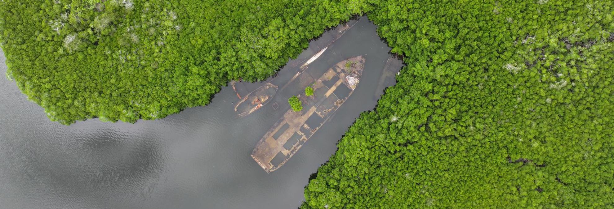 Nuevas embarcaciones en presunto estado de abandono ponen en riesgo la bahía de Cartagena Nuevas embarcaciones en presunto estado de abandono ponen en riesgo la bahía de Cartagena