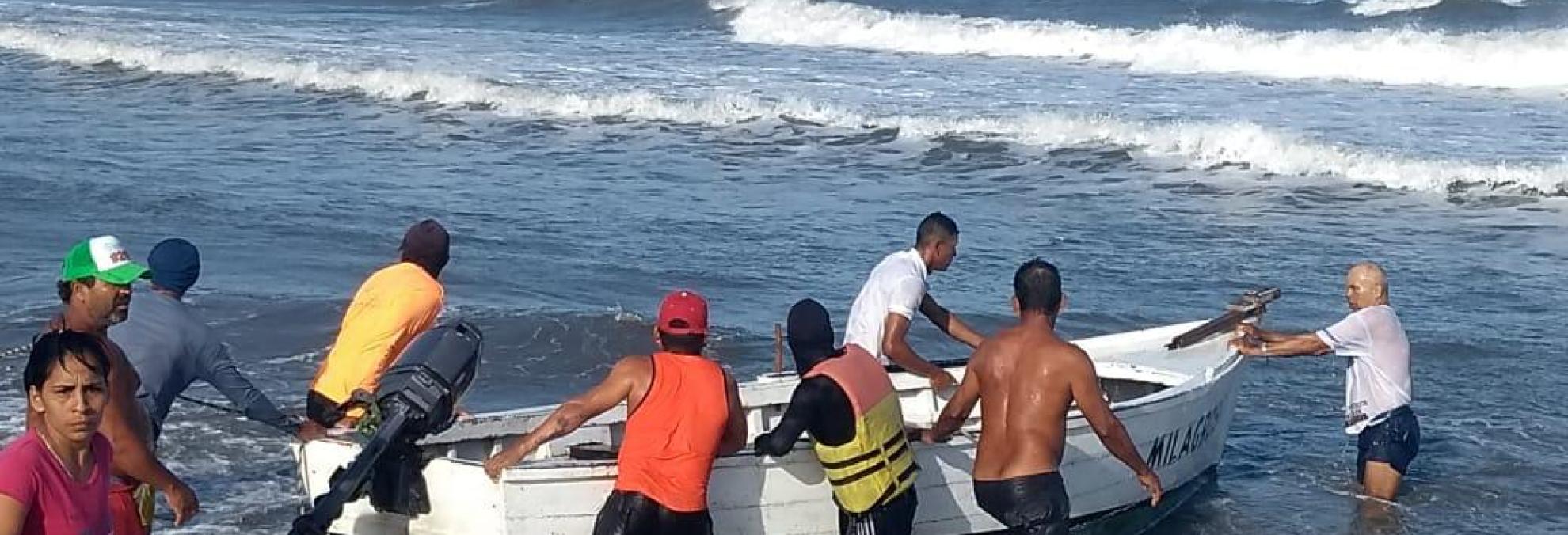 Rescatan a pescadores desaparecidos en Puerto Colombia: Dimar
