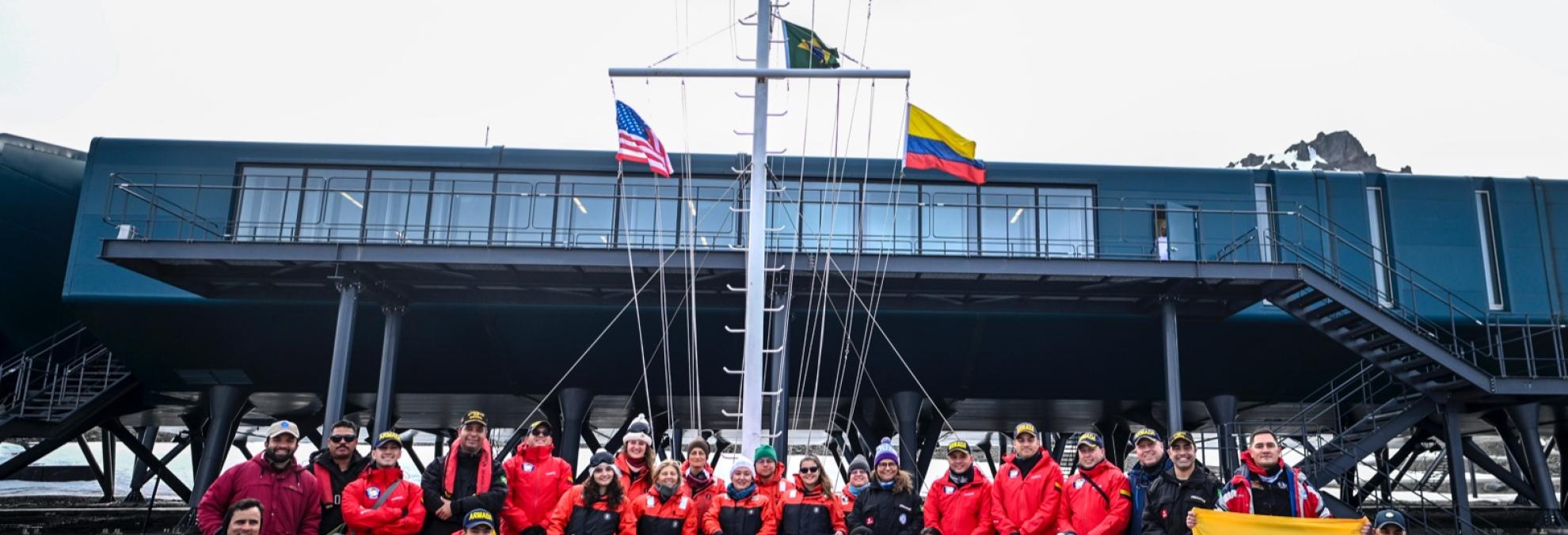 El buque ARC "Simón Bolívar" arribará por primera vez a territorio Ecuatoriano 
