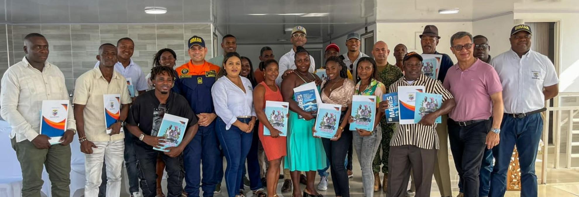 Certifican con doble titulación a 24 motoristas costaneros y fluviales en Guapi Certifican con doble titulación a 24 motoristas costaneros y fluviales en Guapi