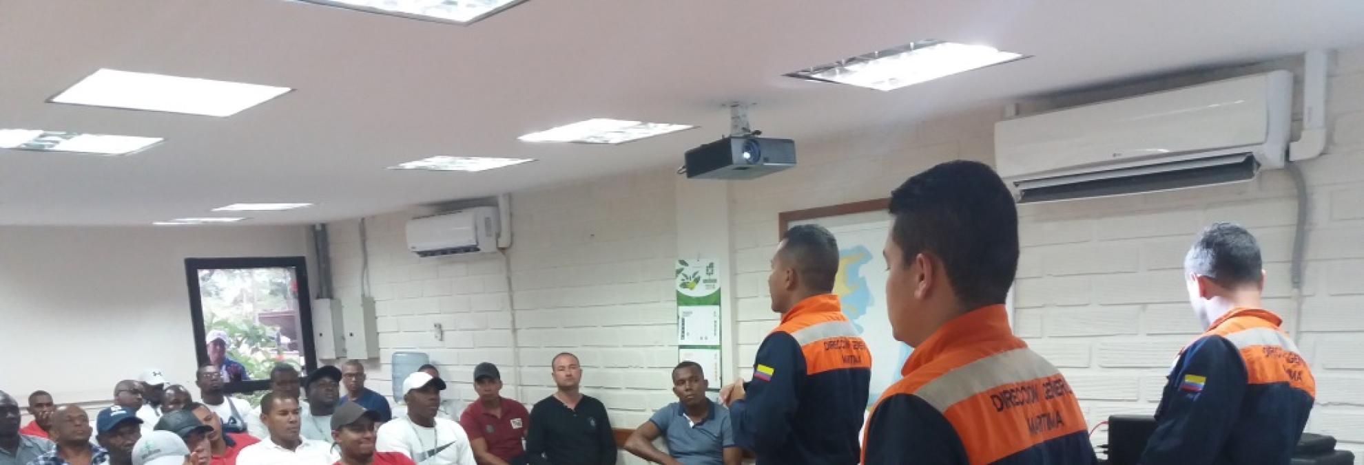 Dimar realiza charlas de seguridad marítima con el gremio de Turbo 