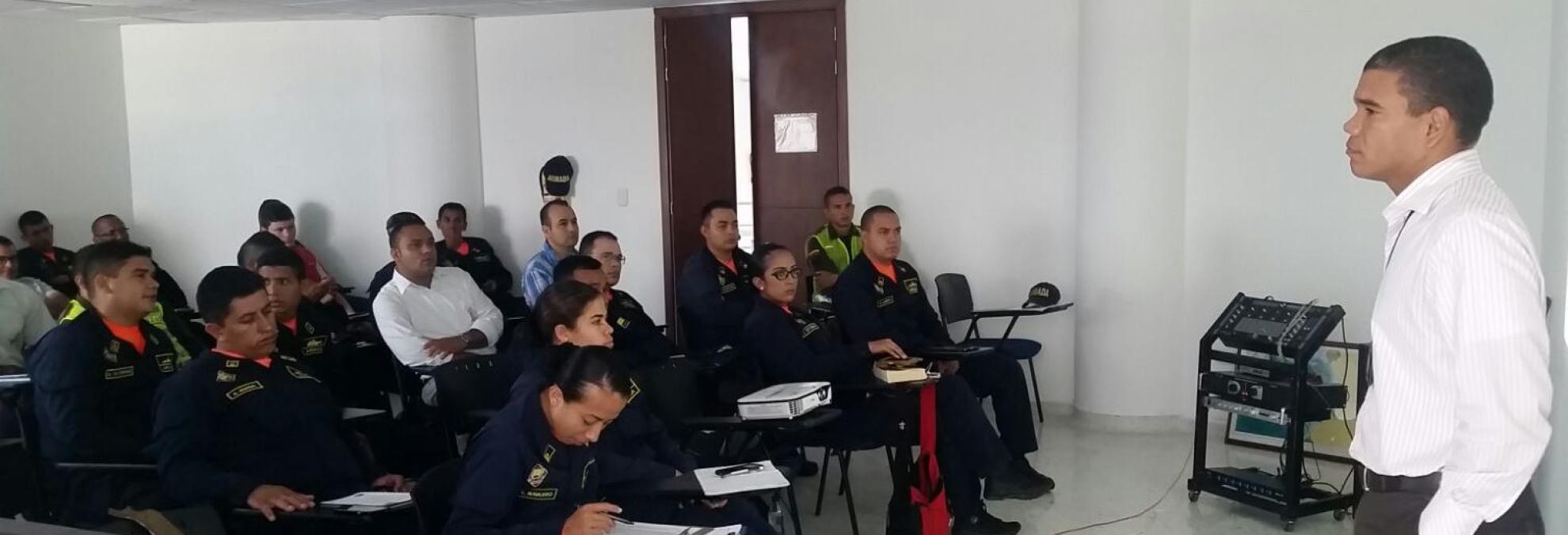 Dirección General Marítima capacita a funcionarios públicos en Buenaventura, Valle del Cauca