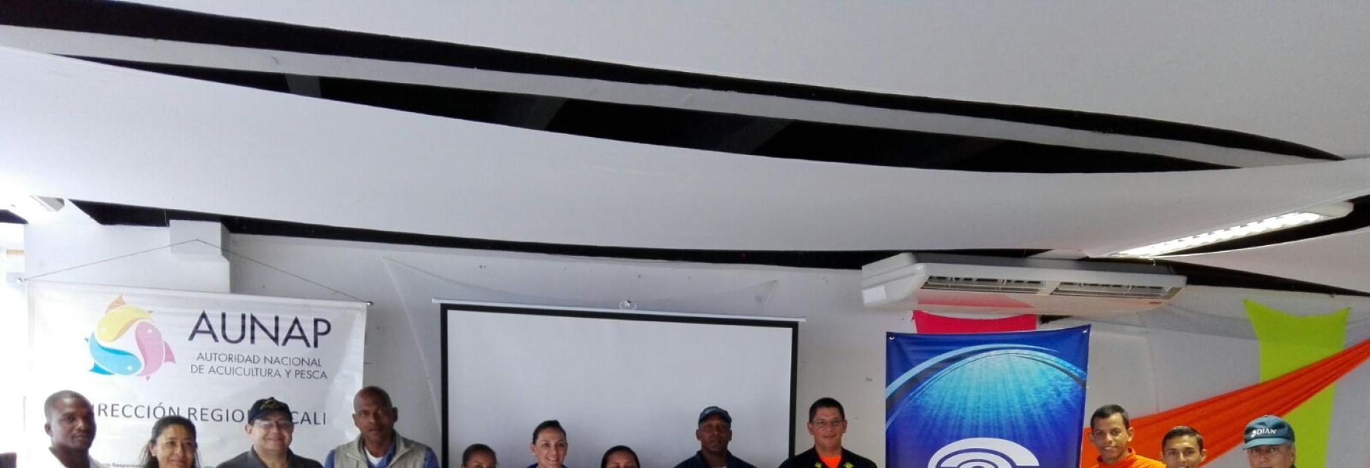 Taller contra la pesca ilegal.