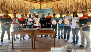 Pescadores del Atlántico reciben matriculas gratis para sus embarcaciones de pesca: Dimar