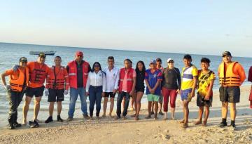 Dimar y Corpoguajira salvan la vida de un ballenato que encalló en Uribia, La Guajira